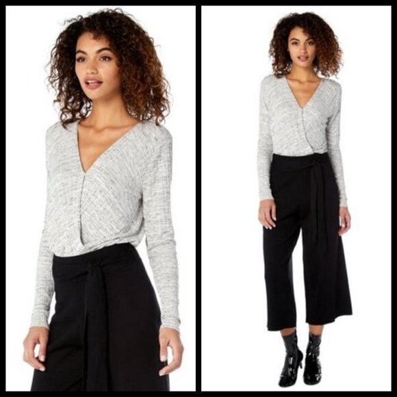 💕MICHAEL STARS💕 Ribbed Long Sleeve Surplice Bodysuit ~ Dark Gray Small S NWOT - Picture 4 of 11